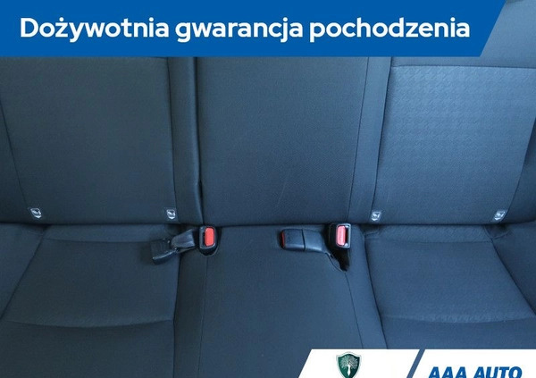 Toyota Yaris cena 45000 przebieg: 147068, rok produkcji 2017 z Baranów Sandomierski małe 326